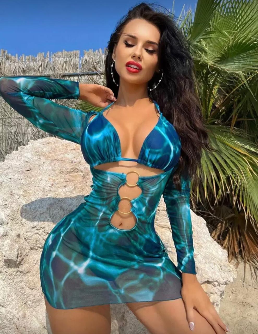 Set de Bikini Halter de 3 Piezas con Cover-Up Floral de Manga Larga - Image 3