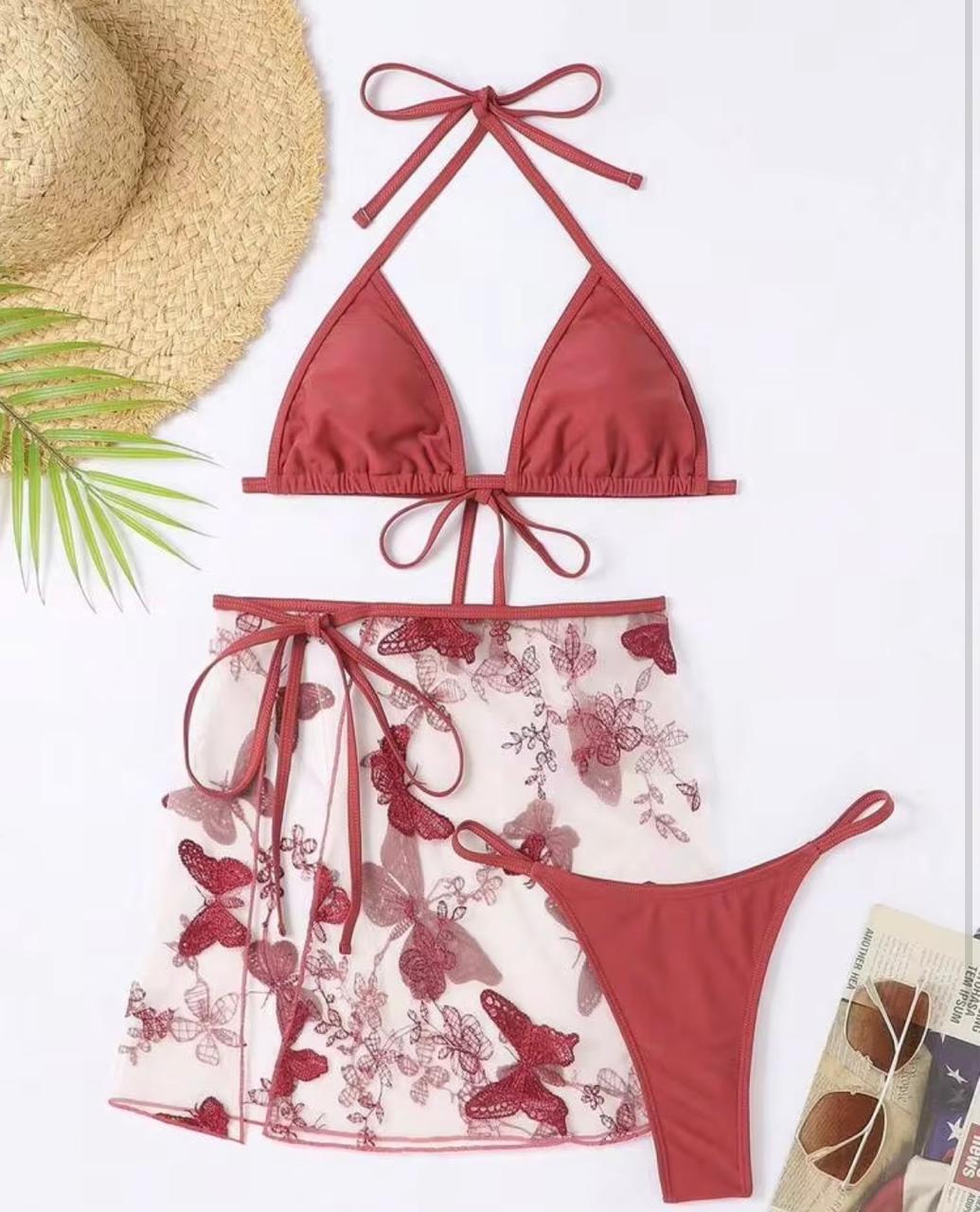 Set de Bikini Halter Tanga de 3 Piezas con Pareo de Tul Bordado - Image 2