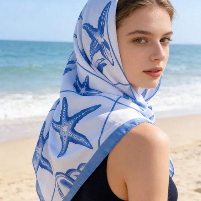 Pañoleta Estrellas de Mar Azul y Blanco